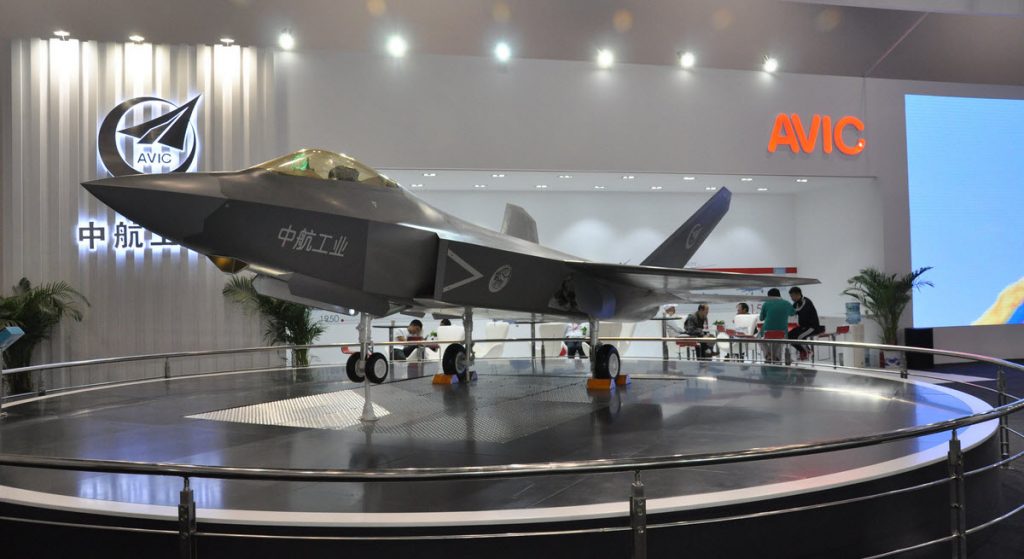 Maquette du deuxième prototype de FC-31 qui devrait effectuer son vol inaugural avant fin 2016