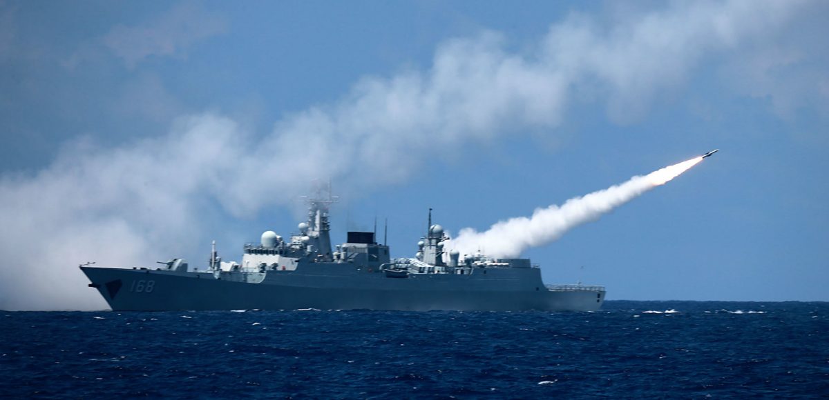 100 Navires de guerre chinois dans un exercice en mer de Chine ...